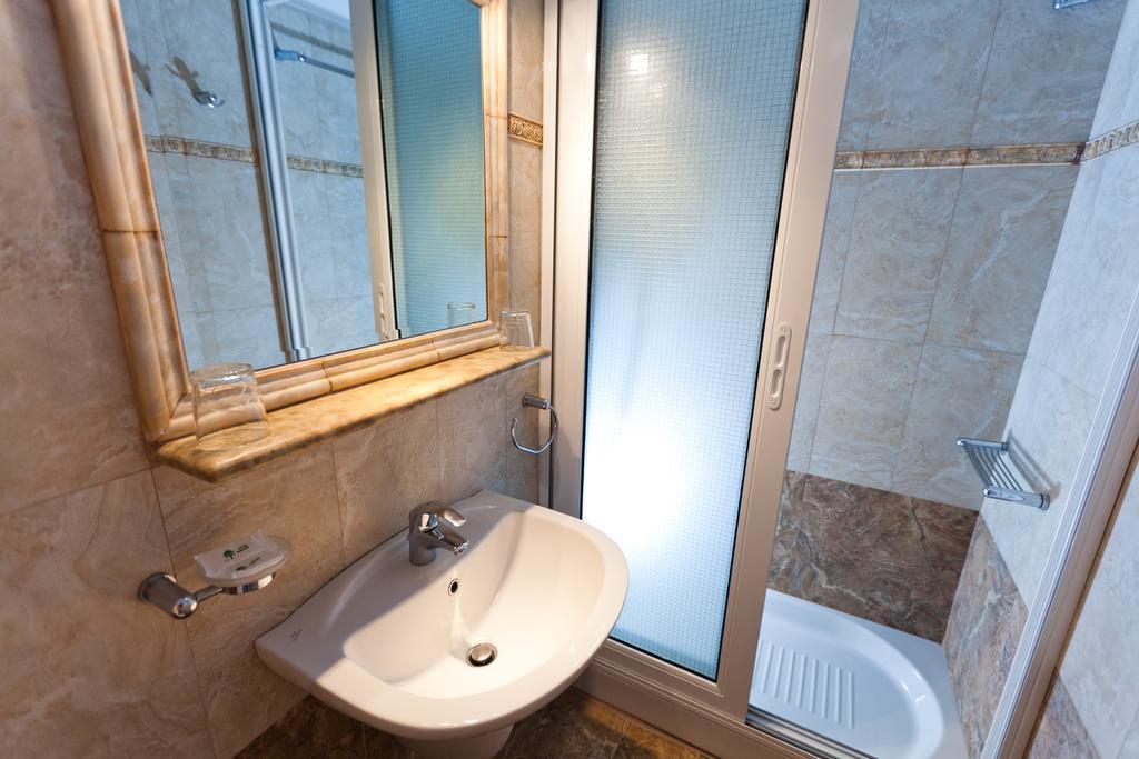 Hotel Possidon Aegina Room photo